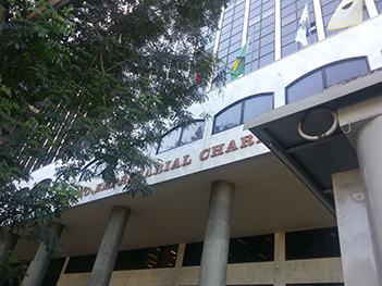 Sala no Centro Comercial Charles de Gaulle